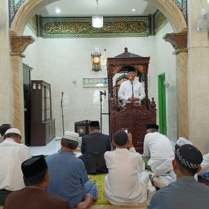 Pjs Wali Kota Makassar Ingatkan Netralitas ASN Usai Salat Jumat