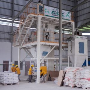 Kalla Beton Kini Punya Tile Adhesive, Bikin Pengerjaan Lantai jadi Lebih Mudah