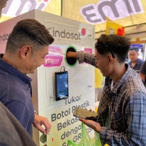 Indosat Ooredoo Hutchison Lanjutkan Inisiatif Sampah Jadi Pulsa