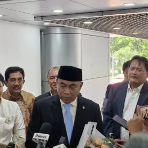 Komisi I DPR Kritik Menkominfo Era Budi Arie Bukan Blokir Situs Judol