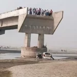 Tiga Tewas, Mobil Terjun ke Sungai Setelah Google Maps Arahkan ke Jembatan Belum Selesai