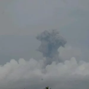 Gunung Ibu di Halmahera Barat Alami Lima Kali Erupsi