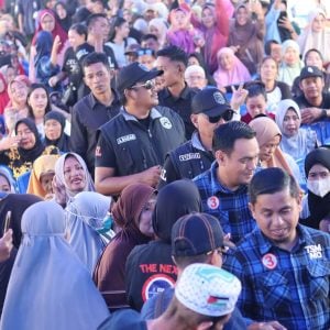 Hujan tak Surutkan Antusias Warga Hadiri Kampanye TSM-MO di Parepare