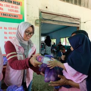 Srikandi PLN Movement Peduli Kesehatan Ibu dan Anak Desa Beteleme