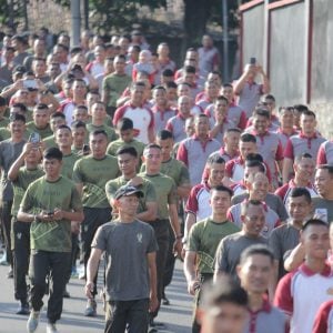 Solidaritas dan Sinergi, Batalyon B Pelopor Rayakan HUT ke-79 Korps Brimob Gelar Olahraga Bersama TNI – Polri dan Pemkot Parepare