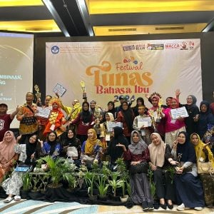 Kontingen SMP Parepare Borong Medali Emas di Festival Tunas Bahasa Ibu Sulsel 2024