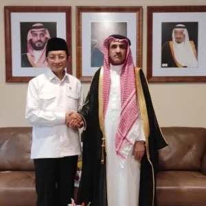 Bahas Persiapan Haji 2025, Menteri Agama Kunjungi Kedubes Arab Saudi