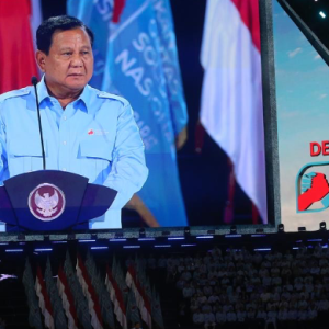 Prabowo Colek Bahlil Dan HIPMI Untuk Galang Dukungan Pakaian Anak Sekolah
