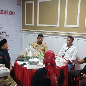 Adnan Purichta Ihsan dan Yasin Azis  Meriahkan HUT Rakyatsulsel.co 