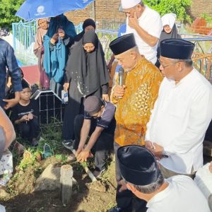 Tamsil Linrung Hadiri Prosesi Pemakaman Almarhum Arqam Azikin