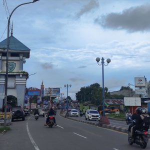 Lampu Jalan Poros Trans Sulawesi Kembali Dipasang