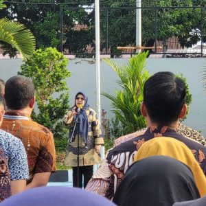 Pimpin Apel Pagi, Kabid HAM Kanwil Kemenkumham Sulsel Ajak Pegawai Konsisten Mengisi Survei IPK dan IKM