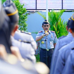 Pimpin Apel Pagi Perdana Pasca Cuti Bersama Idulfitri, Liberti Sitinjak Kembali Ajak Pegawai Bekerja dengan Tata Nilai PASTI