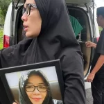 Ibu  Meninggal Dunias, Ussy Sulistiawaty Terpukul