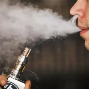 Vietnam Larang Vaping Mulai 2025, Lindungi Kesehatan Warga