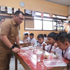 Gowa Mulai Program Makanan Bergizi Gratis di 17 Sekolah 