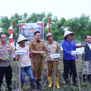 Pj Bupati Takalar Tanam Jagung Serentak