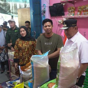 Pj Gubernur Sulbar Kunjungi Pasar Tradisional di Mamuju