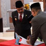 Pj Bupati Hadiri Rapat Paripurna DPRD Pinrang Penetapan Bupati dan Wakil Bupati Periode 2025 – 2030