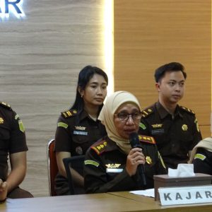 Kejari Takalar Tahan Dua Tersangka Korupsi Talud di Kepulauan Tanakeke