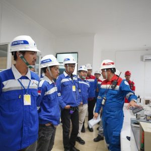 HMI Badko Sulselbar Cek Langsung BBM Pertamax di Integrated Terminal Makassar