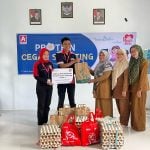 Lanjutkan Program Protein Cegah Stunting, Alfamidi Salurkan Bantuan