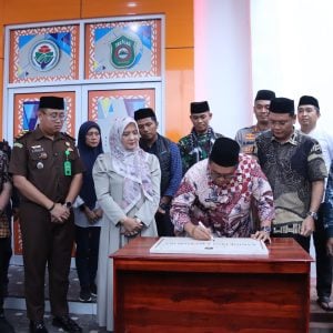 Bupati Takalar Resmikan Kantor Desa Kale Ko’mara, Didorong Jadi Pusat Pertumbuhan Ekonomi Baru