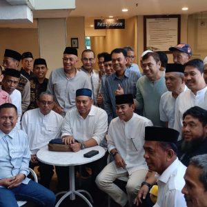 Pulang Kampung, Irjen Pol Andi Rian Hadiri Buka Puasa IKA SMANSA 87 Makassar
