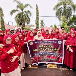 Meriahkan HUT PPNI ke-51, DPK PPNI RSUD H Padjonga Berbagi Takjil di Takalar