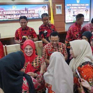 TPG Mulai Disalurkan, Bupati Husniah Minta Guru Tingkatkan Kinerja