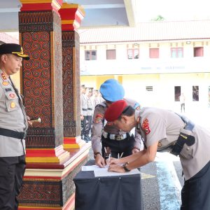 Kapolres Tator Pimpin Serah Terima Jabatan Kasat Narkoba