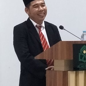 Oskar Hutagaluh Raih Gelar Doktor, Teliti Strategi Wisata Halal di Perbatasan RI-Malaysia