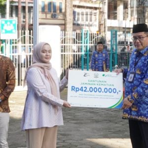 BPJS Ketenagakerjaan Serahkan Santunan Kematian Kepada Ahli Waris Non ASN RSUD Labuang Baji