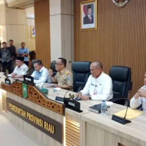 Wamenaker Sarankan Ex Karyawan yang Ijazahnya Ditahan untuk Pidanakan Perusahaan