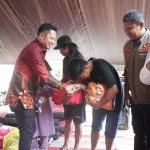 Pemkab Enrekang Bantu  Warga Terdampak Musibah