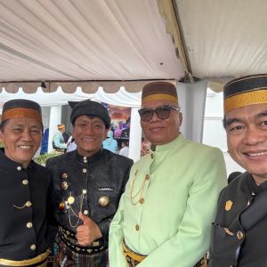 Rektor UMI dan Ketua Pengurus Yayasan Wakaf UMI Hadiri HUT ke-22 Kabupaten Lutim