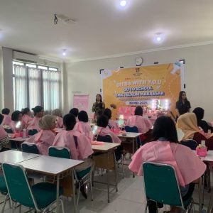 SMK Telkom Makassar Tuan Rumah Make Up Class CitraCosmetic dan Y.O.U