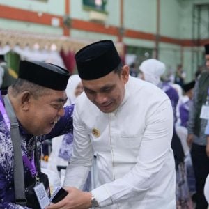 Wawali Hermanto Lepas 127 Jamaah Calon Haji Parepare