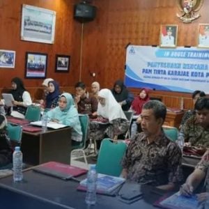Tingkatkan Kapasitas SDM, PAM Tirta Karajae Gelar Pelatihan Rencana Bisnis