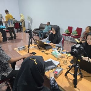 Gelar Eazy Paspor, Imigrasi Makassar Hadir di Kepulauan Selayar