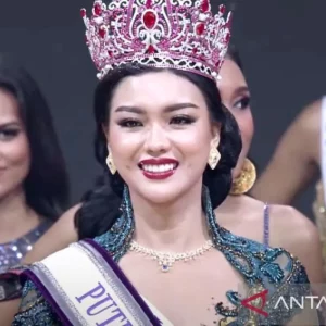 Kontestan Asal Jatim, Firsta Yufi Dinobatkan Sebagai Puteri Indonesia 2025