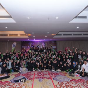 Rangkaian Anniversary ke 9, Swiss-Belhotel Makassar Gelar Rock and Glow Party