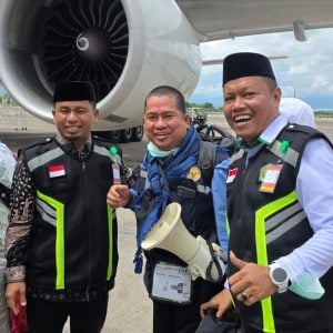 Tiba di Indonesia, Wali Kota Tasming Hamid Jemput Langsung Jamaah Haji Parepare di Asrama Haji Makassar