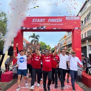 Wabup Gowa Lepas Ratusan Peserta Bhayangkara Fun Walk
