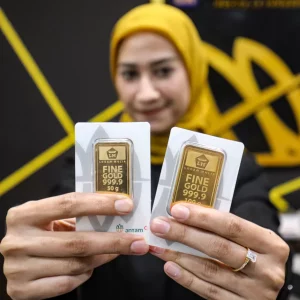Harga Emas Antam Turun Tipis Hari Ini
