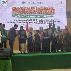 Baznas  Kerjasama UMI dan  PMI  Makassar Gelar Sunatan Massal