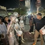 Dinsos Kota Makassar Tertibkan Delapan Anjal di Simpang Lima