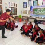 GMTD Mengajar di SD Inpres Pattung dalam Rangka Hari Anak Nasional